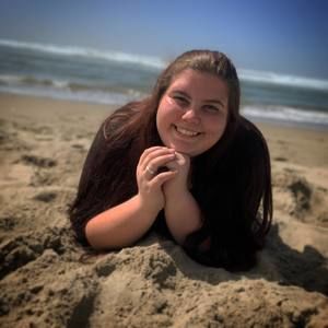 Meet your Posher, Yvette